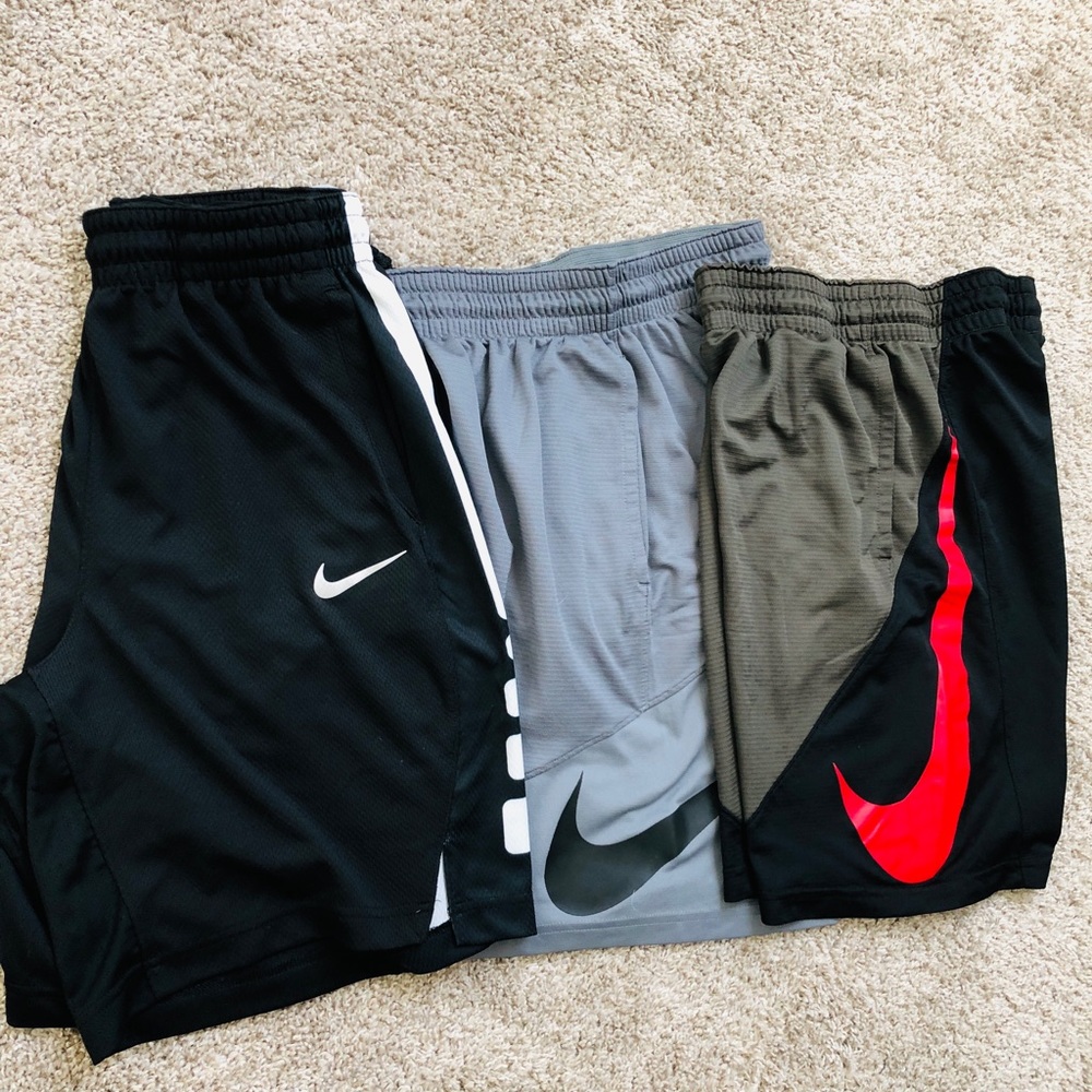 Selling All 3x Nike Basketball Shorts as bundle | All Size: MED